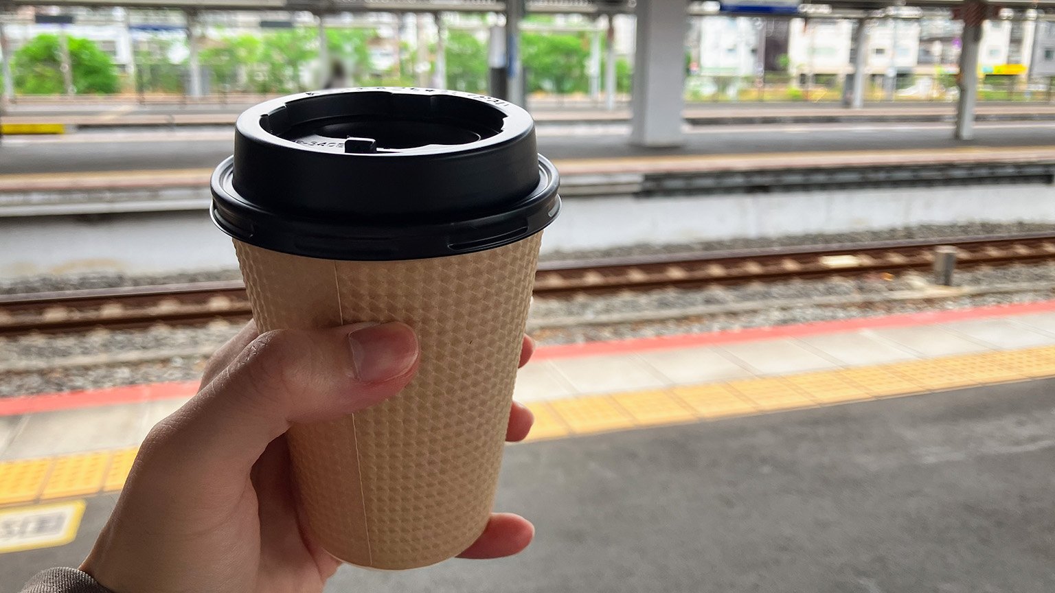 Drip-X-Cafe JR新大阪駅店の蒜山ジャージーカフェオレの写真