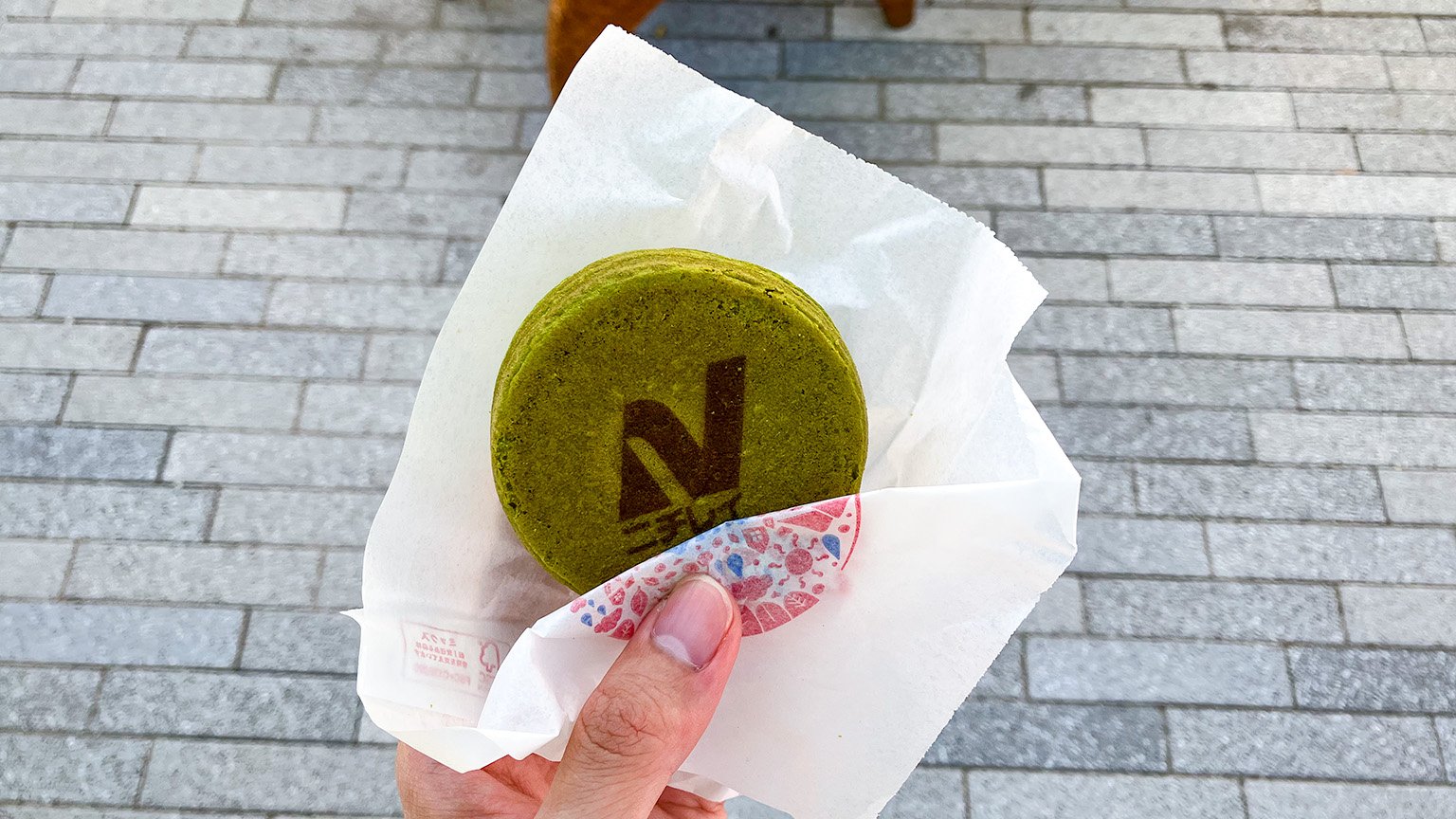 テラスニチレイの「凍ったまま食べられる今川焼（抹茶あずきあん）」の写真
