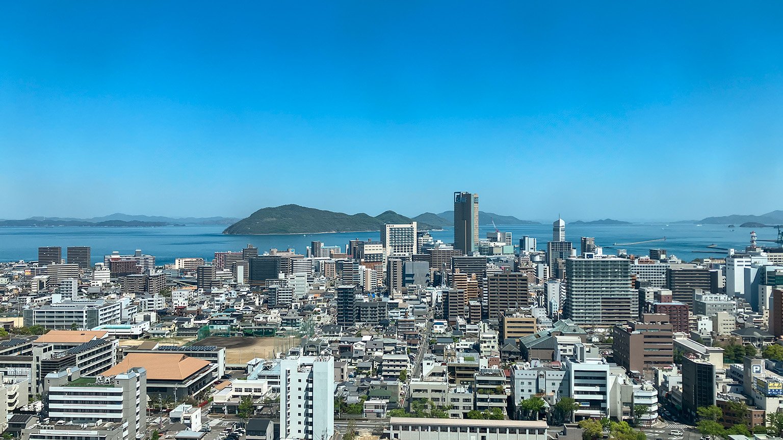 香川県庁の展望室から見た北側の景色の写真