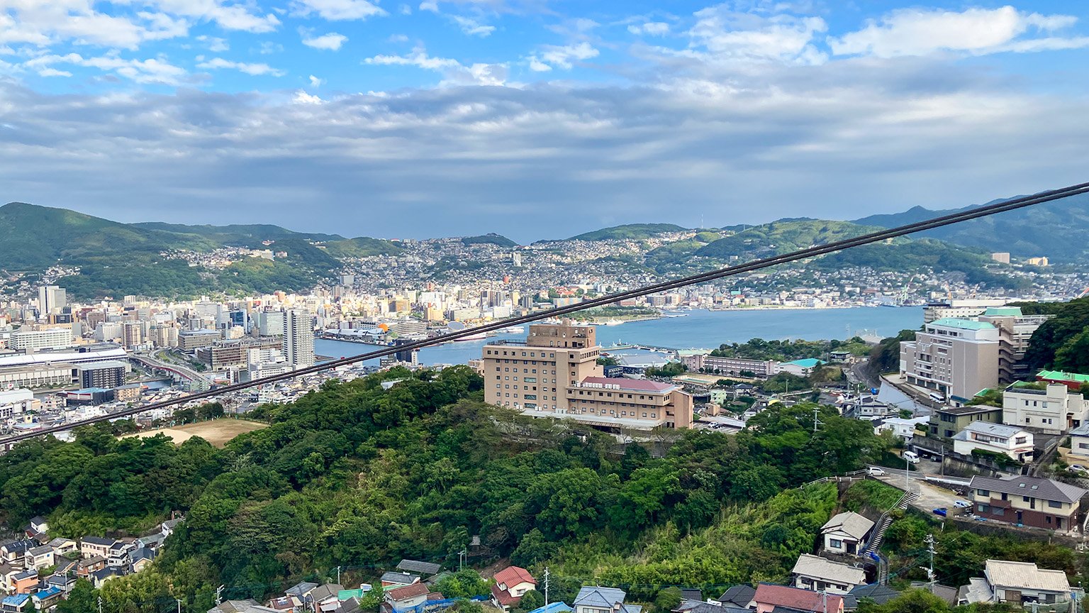 長崎ロープウェイから見た昼間の景色の写真