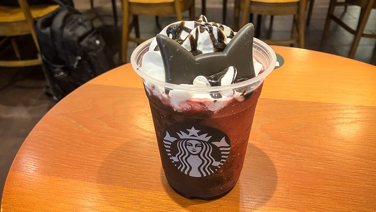 スタバのアサイーベリーフラペチーノの写真
