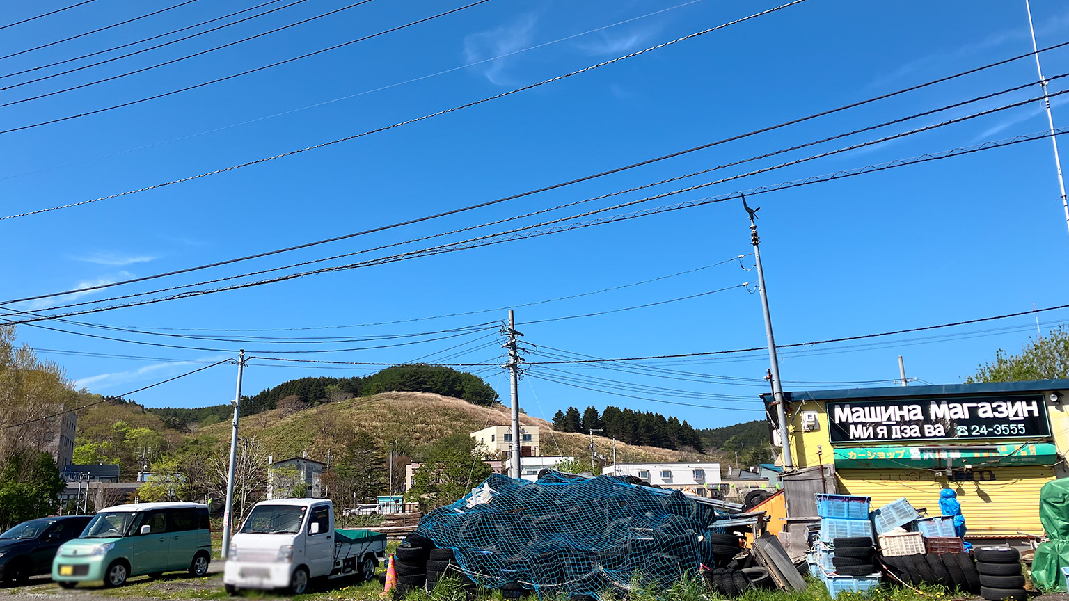 南稚内駅のほうへと向かう道の写真