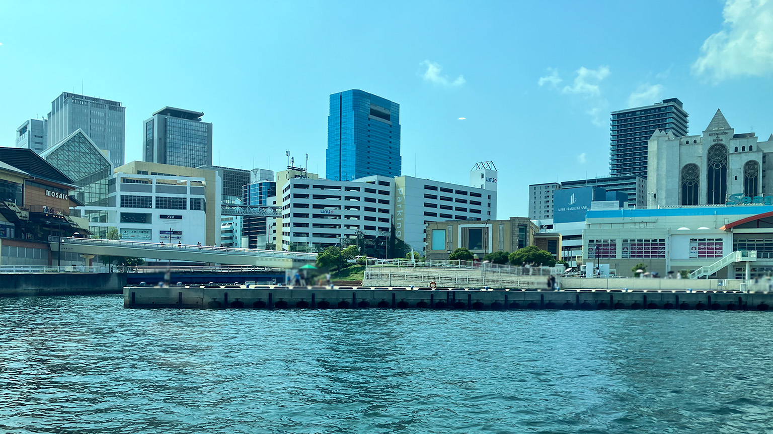 神戸リゾートクルーズ「boh boh KOBE」の写真