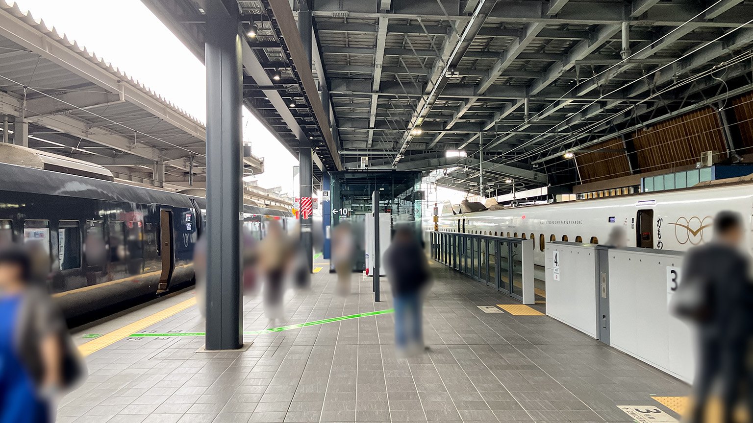 武雄温泉駅のホームの写真