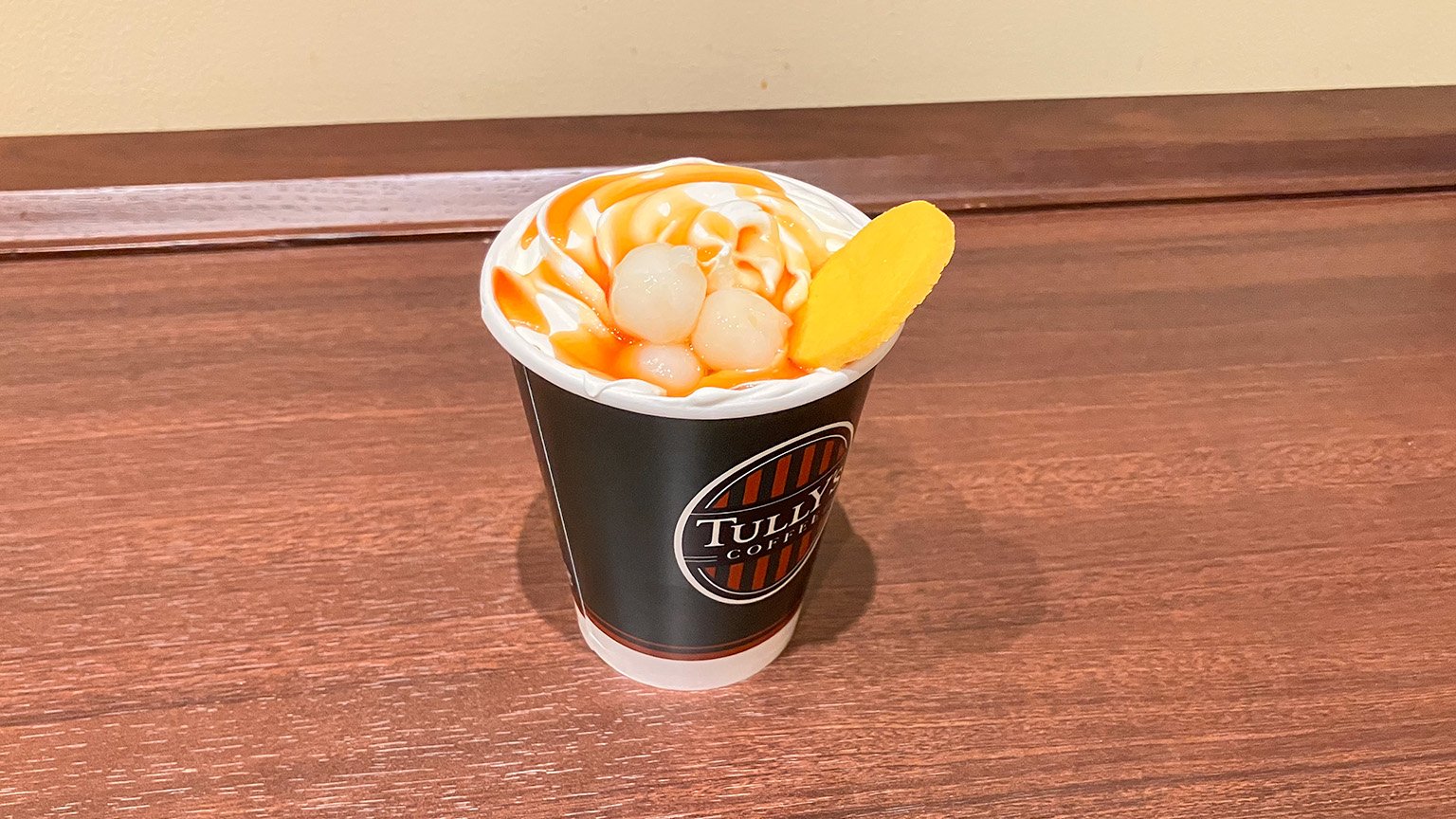 タリーズコーヒーのもちもちみたらし団子ラテの写真
