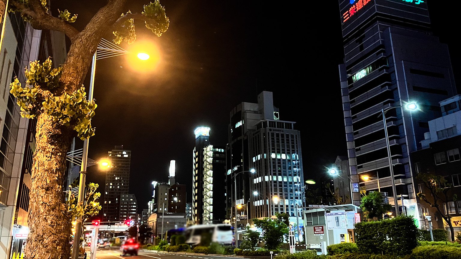 長堀通の長堀橋駅と松屋町駅の間の区間の写真