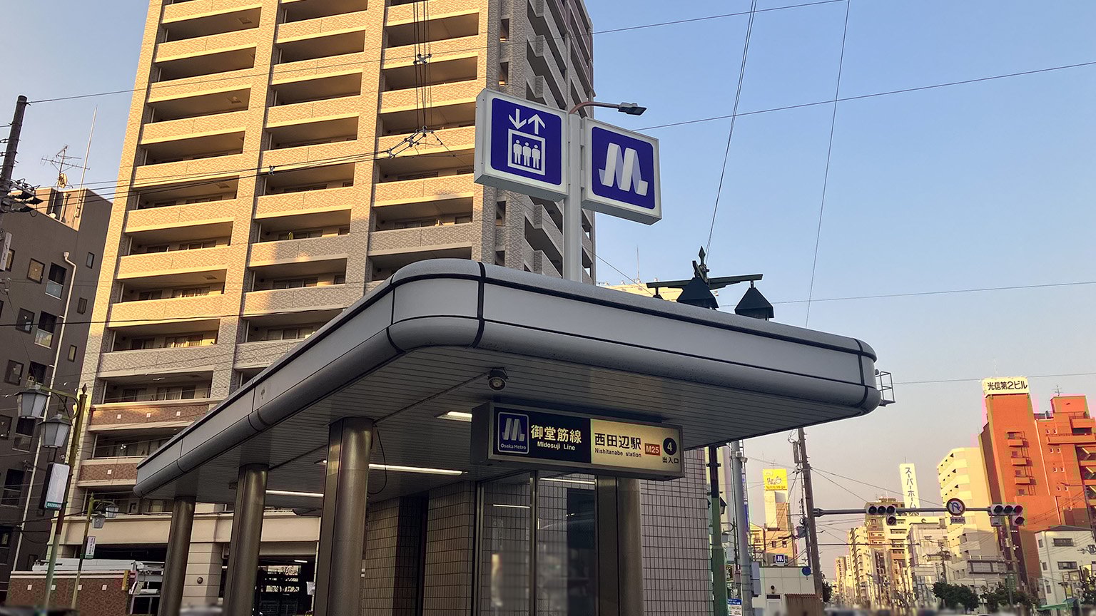 Osaka Metro 御堂筋線の西田辺駅の写真