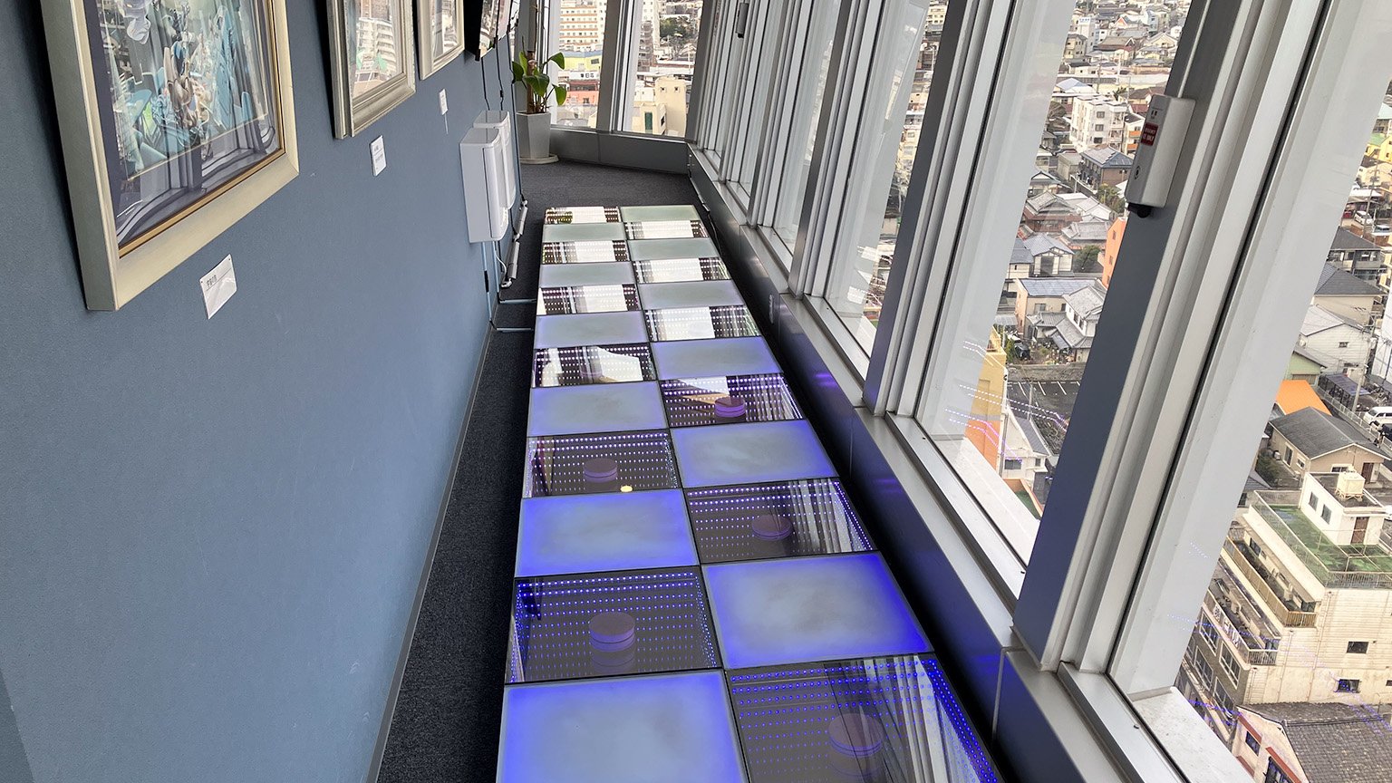 別府タワーの展望台内の写真