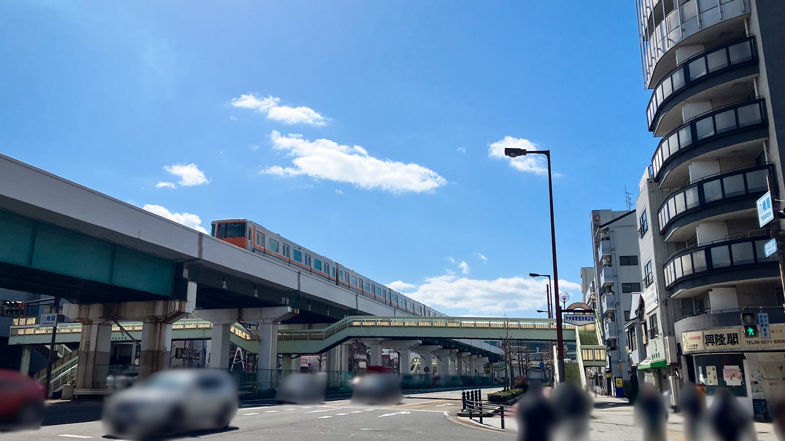 八幡屋交差点付近の写真