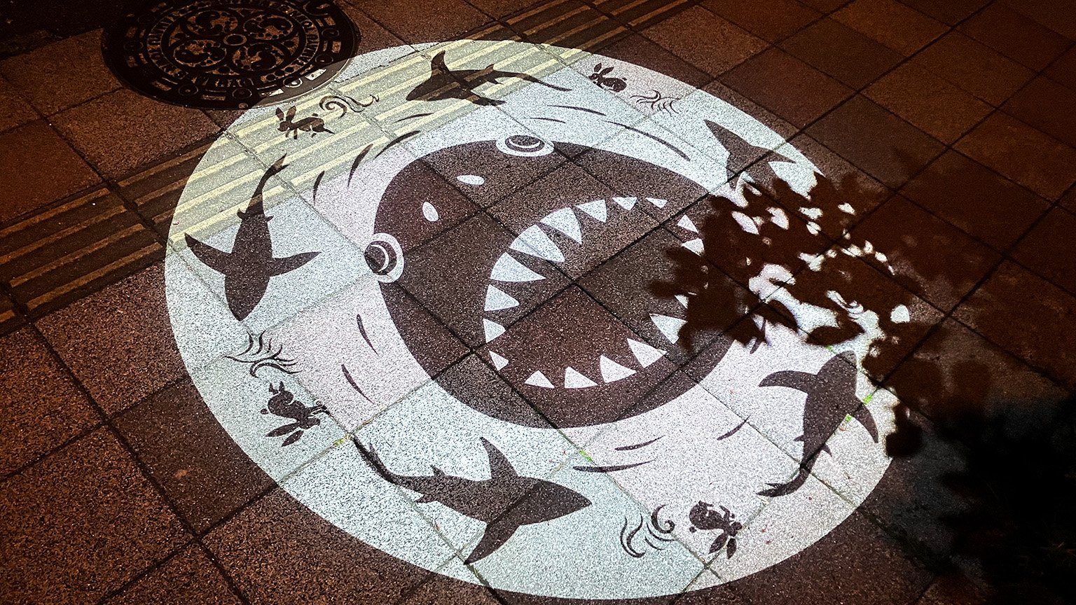 玉造温泉街の影絵の写真
