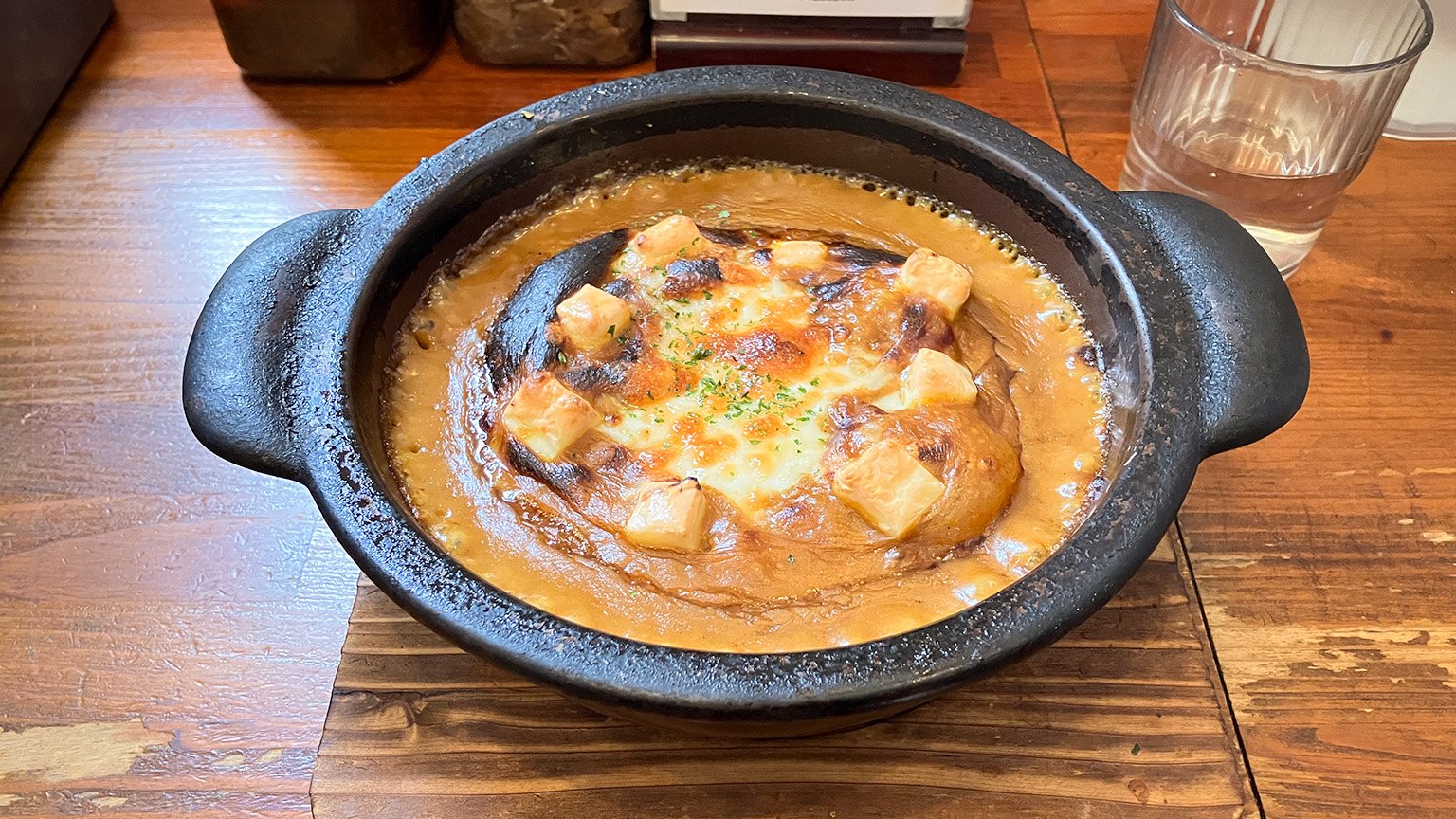伽哩本舗門司港レトロ店のダブルチーズの焼きカレーの写真