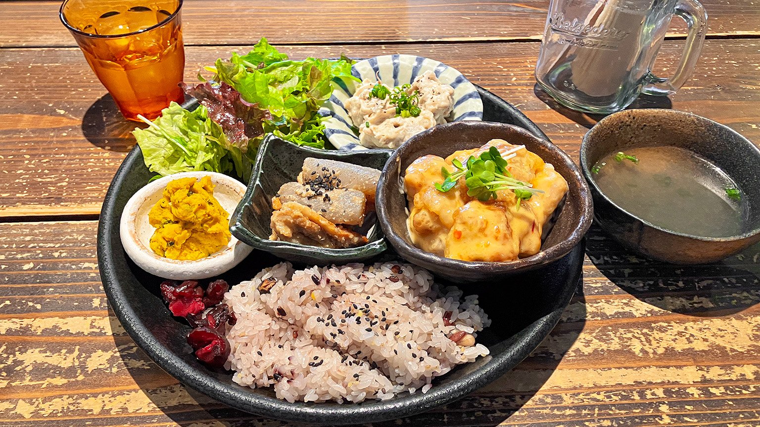 cafe glue のプレートランチの写真