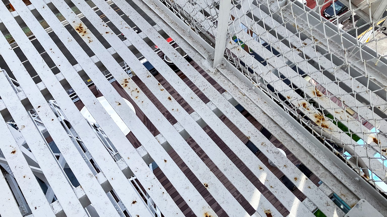 別府タワーの中間展望デッキの写真