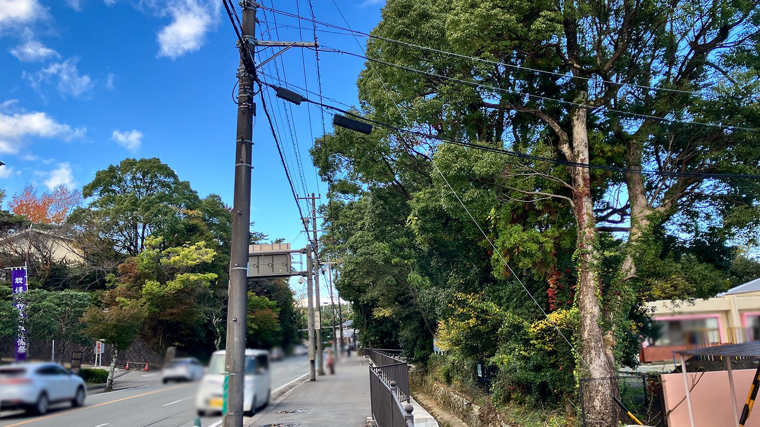 伊勢神宮内宮の北側に伸びる国道23号の写真