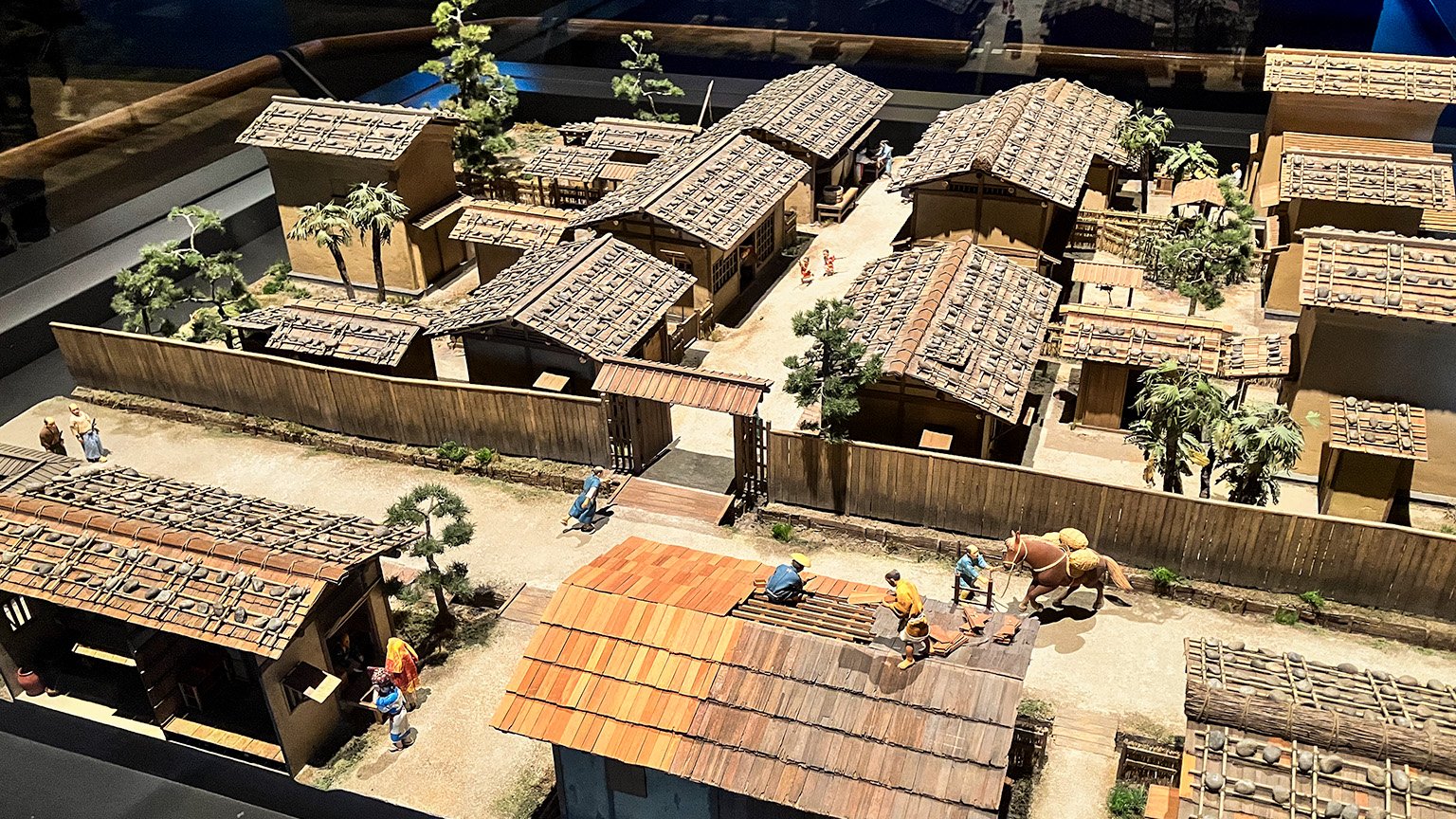 大阪歴史博物館の「中世都市の町並み」の展示の写真