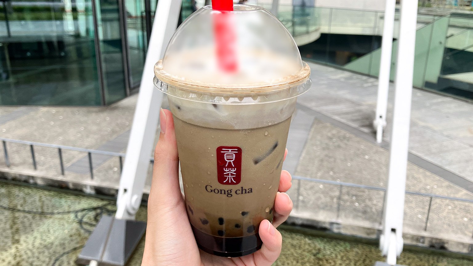 ゴンチャの秋焙煎ほうじ茶黒糖ミルクティーの写真