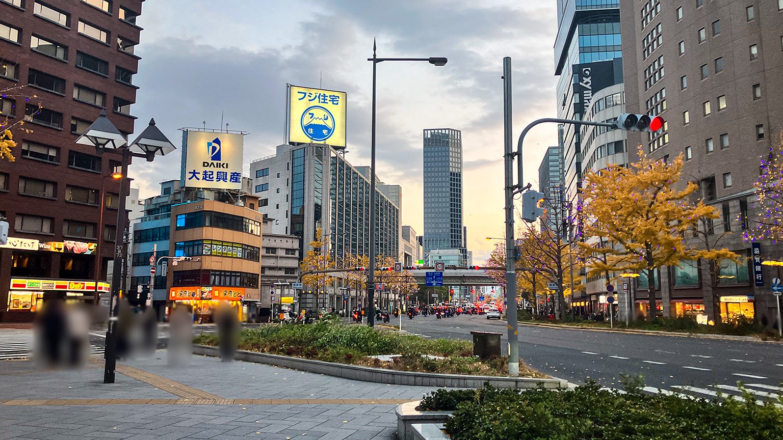 梅新南交差点付近の写真