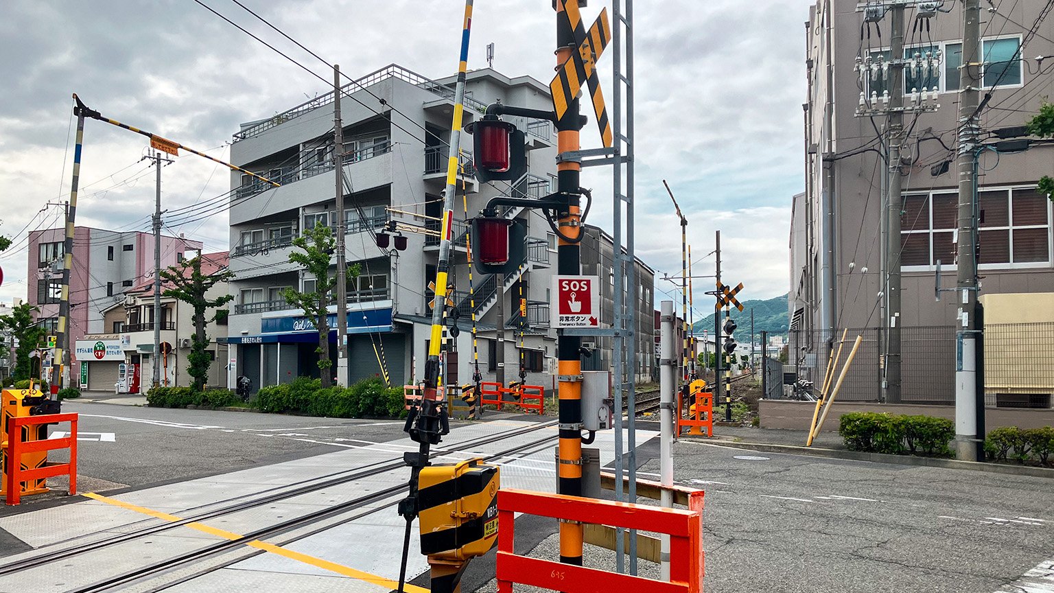 JR和田岬線の踏切の写真