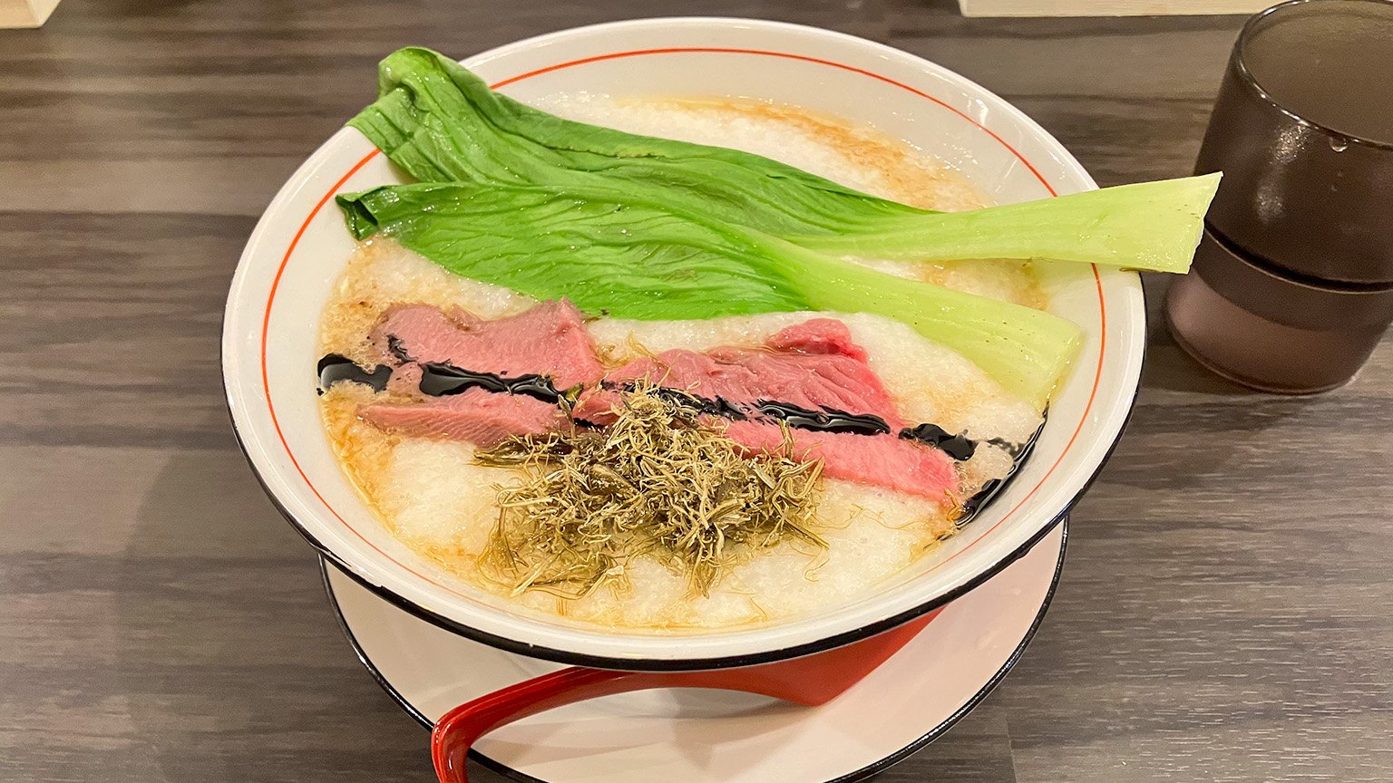 山芋拉麺yamのぎゅうたんとろろ拉麺の写真