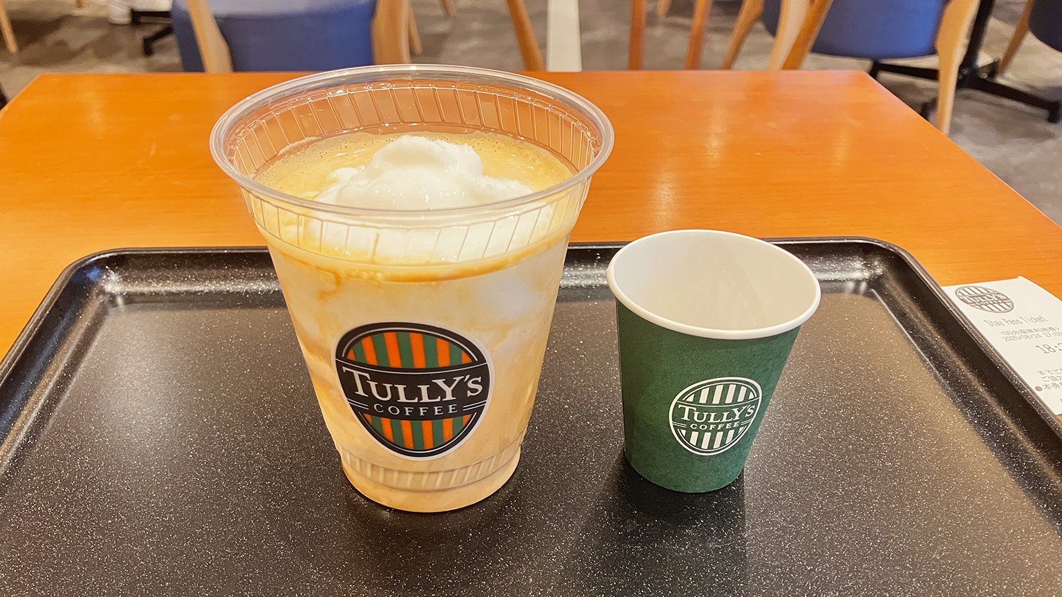 タリーズコーヒーの溺れるバニラアフォガートシェイクの写真