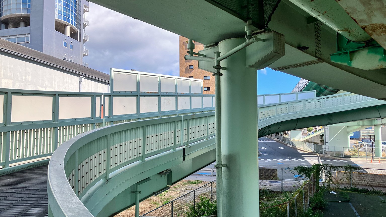紀ノ川大橋の歩道の写真