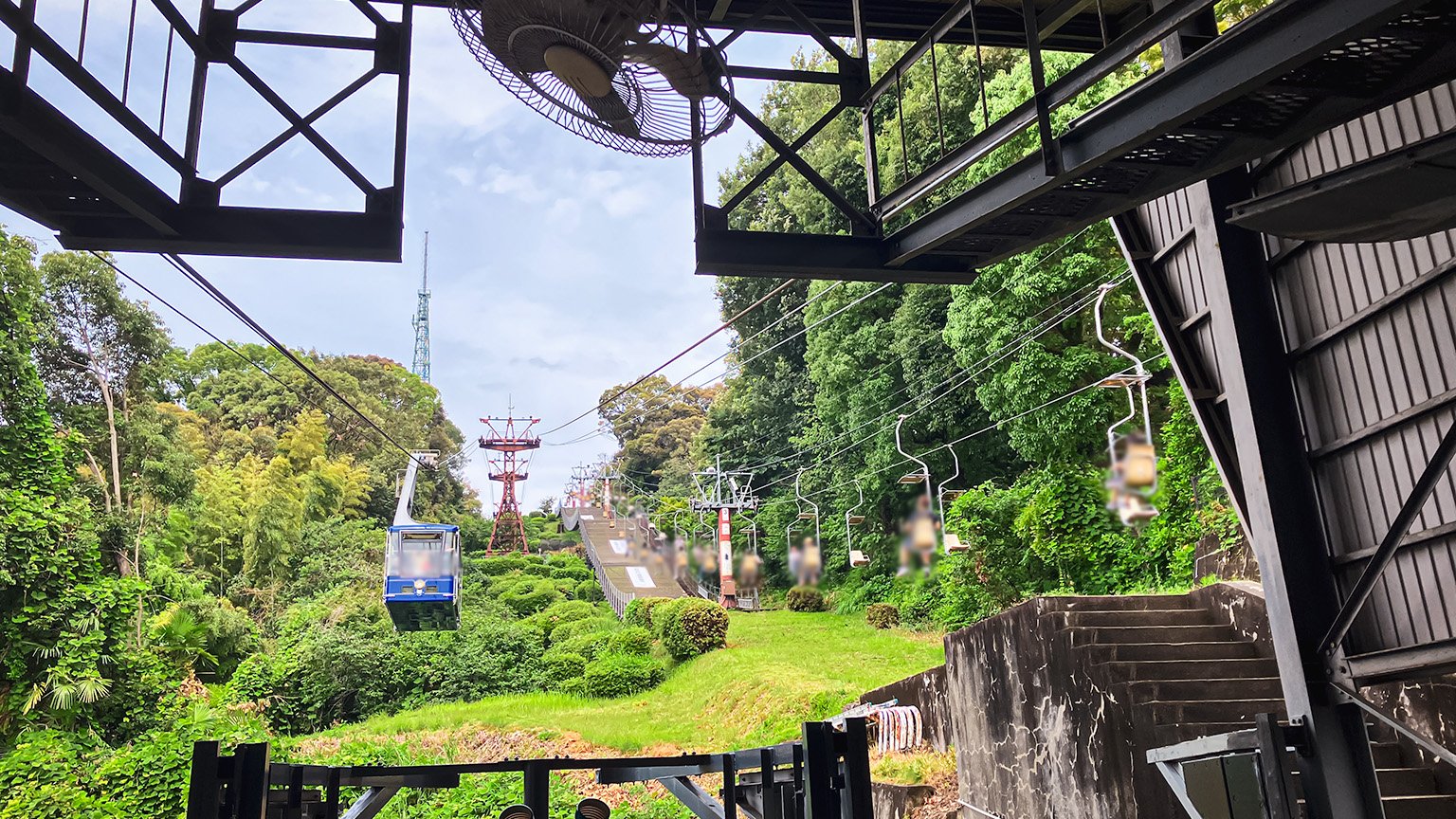 松山城ロープウェイとリフトの写真