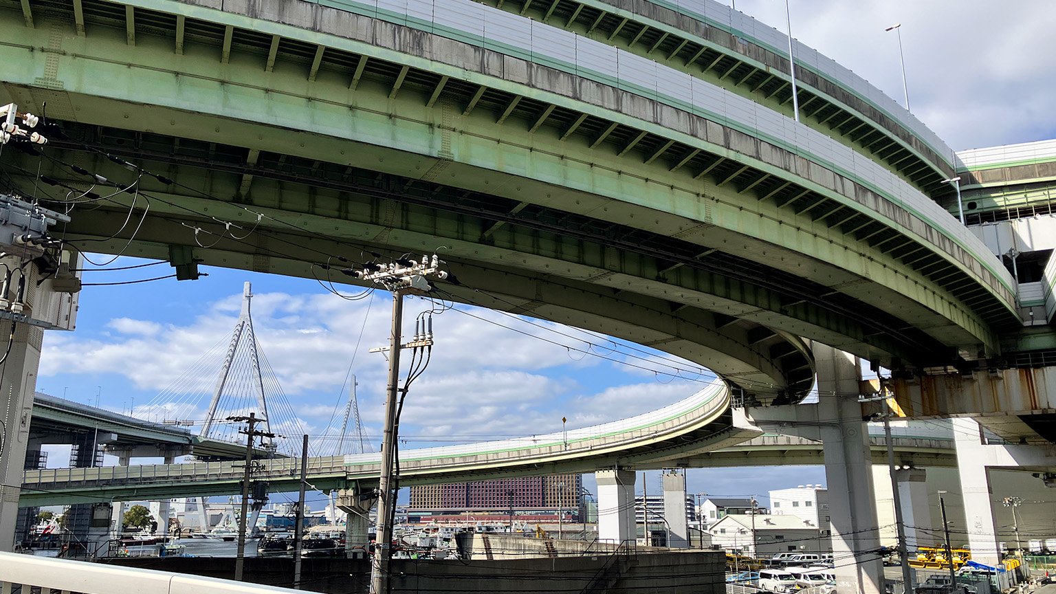 阪神高速天保山JCTの写真