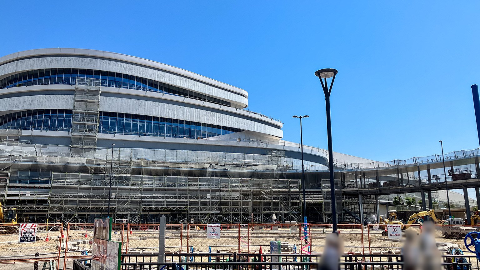 建設途中の大和工業アリーナ姫路の写真